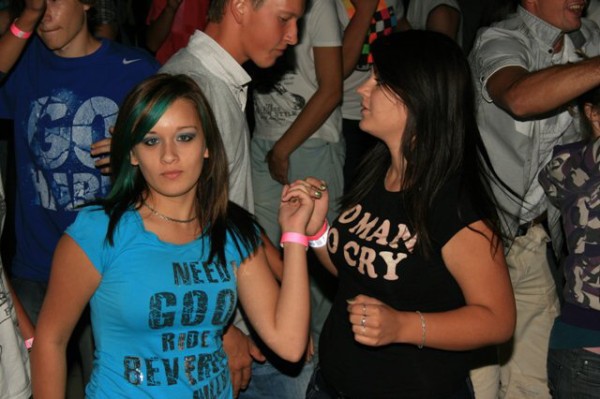 Cheten Open Air Party